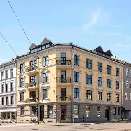 Apartment Classic With Balconies *